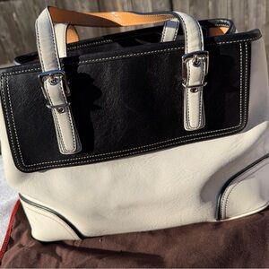 Authentic Coach Black and White Women's Hampton Tote Bag